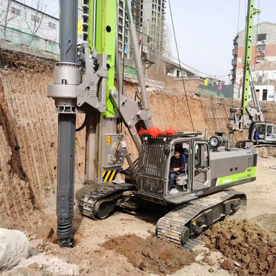 Un impianto di perforazione d'accatastamento idraulico ZOOMLINE di 154 chilowatt che accatasta la macchina ZR160L dell'argano