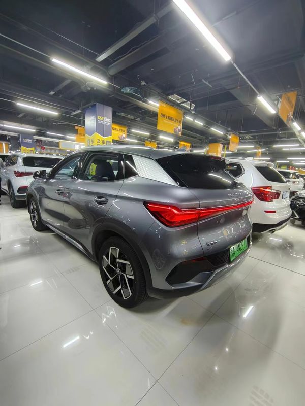 Manovrazione di materiali innovativi Autovetture elettriche di seconda mano Attrezzature per una gestione efficiente 5 posti